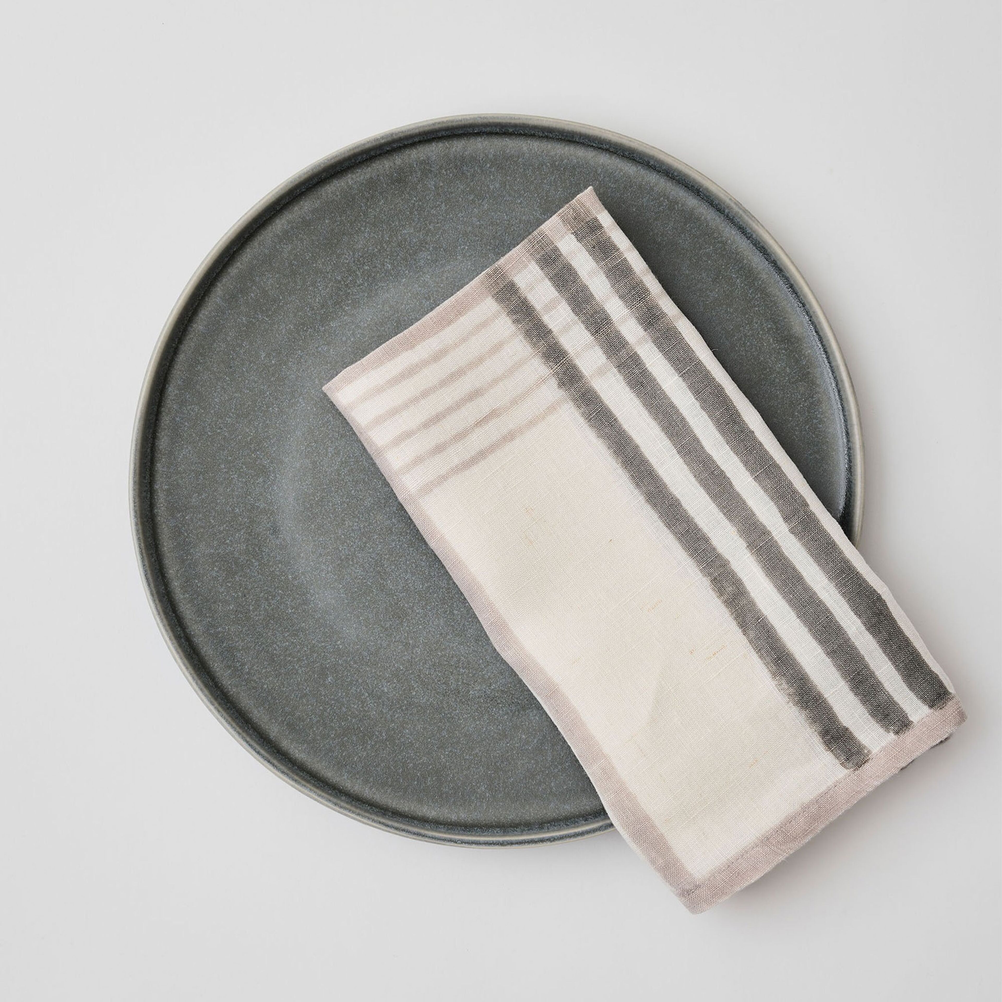 Ella lautasliina, grey checkered