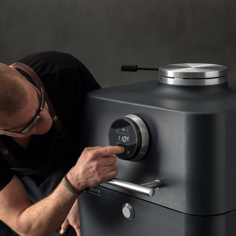 Kolgrill HBCE4KGEU 4K graphite