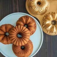 Bakformar 70 Anniversary Gold