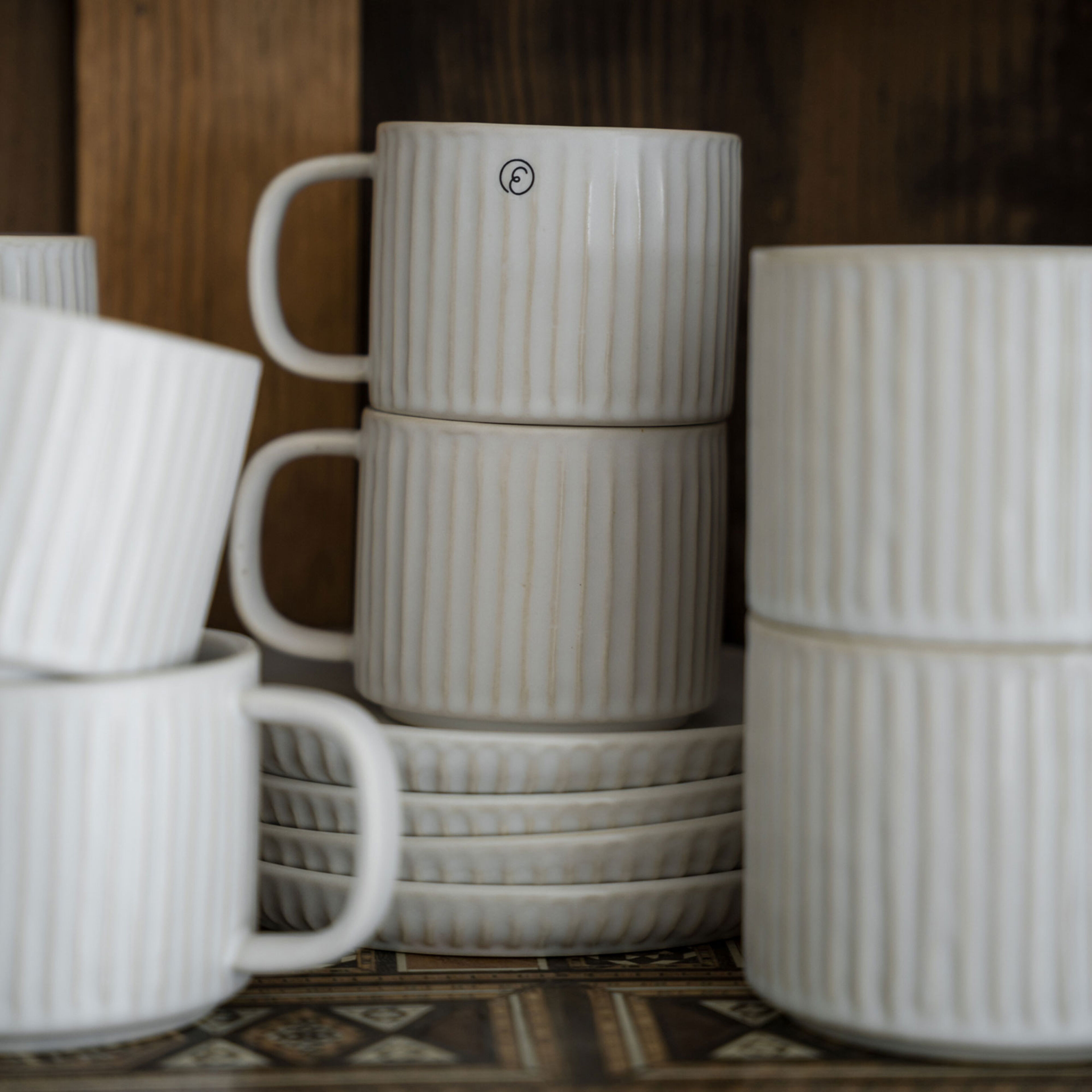 Assiett räfflad 16 cm, naturvit