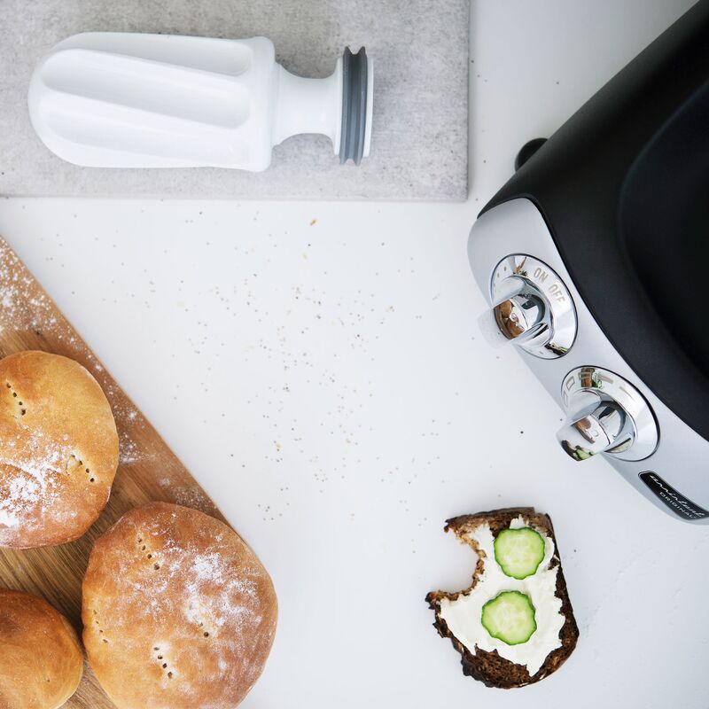 AKM 6230 kjøkkenmaskin + Kjøttkvern, mattsvart