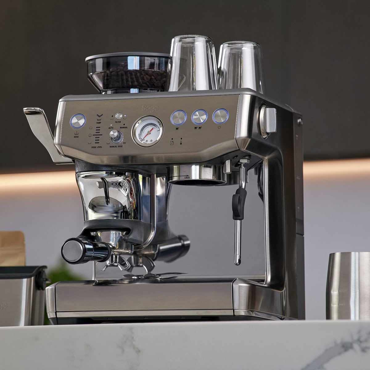 SES876BSS Barista Express Impress espressokeitin