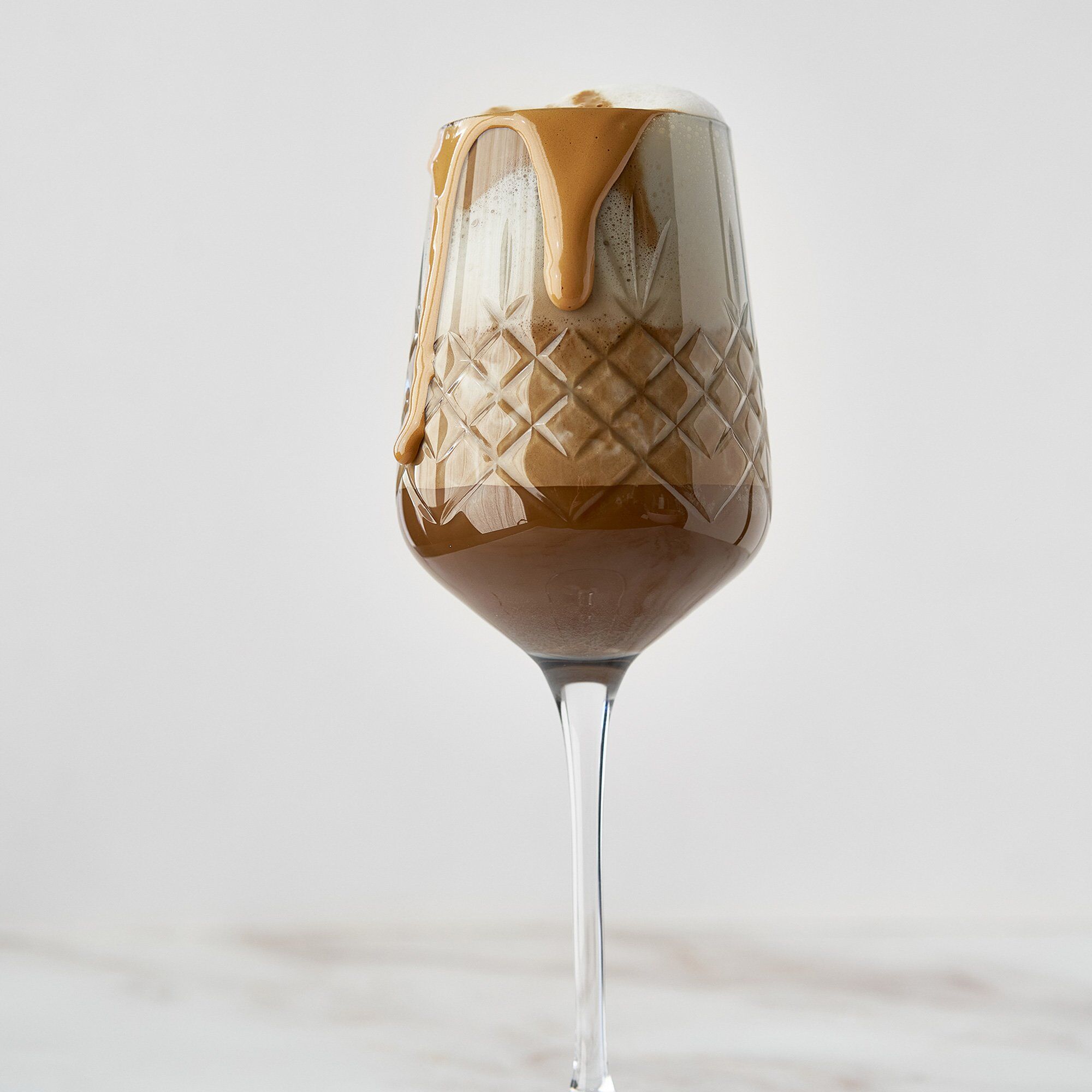 Alternativ bild 1 för Frederik Bagger Crispy Madame Vitvinsglas 2 st, dark