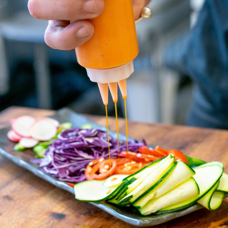 Gourmetset med gasbrännare, saltsten och dressingflaska