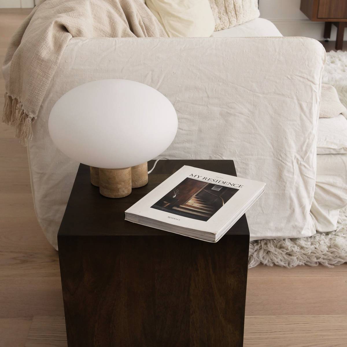 Mammut bordslampa, 28 centimeter, travertin