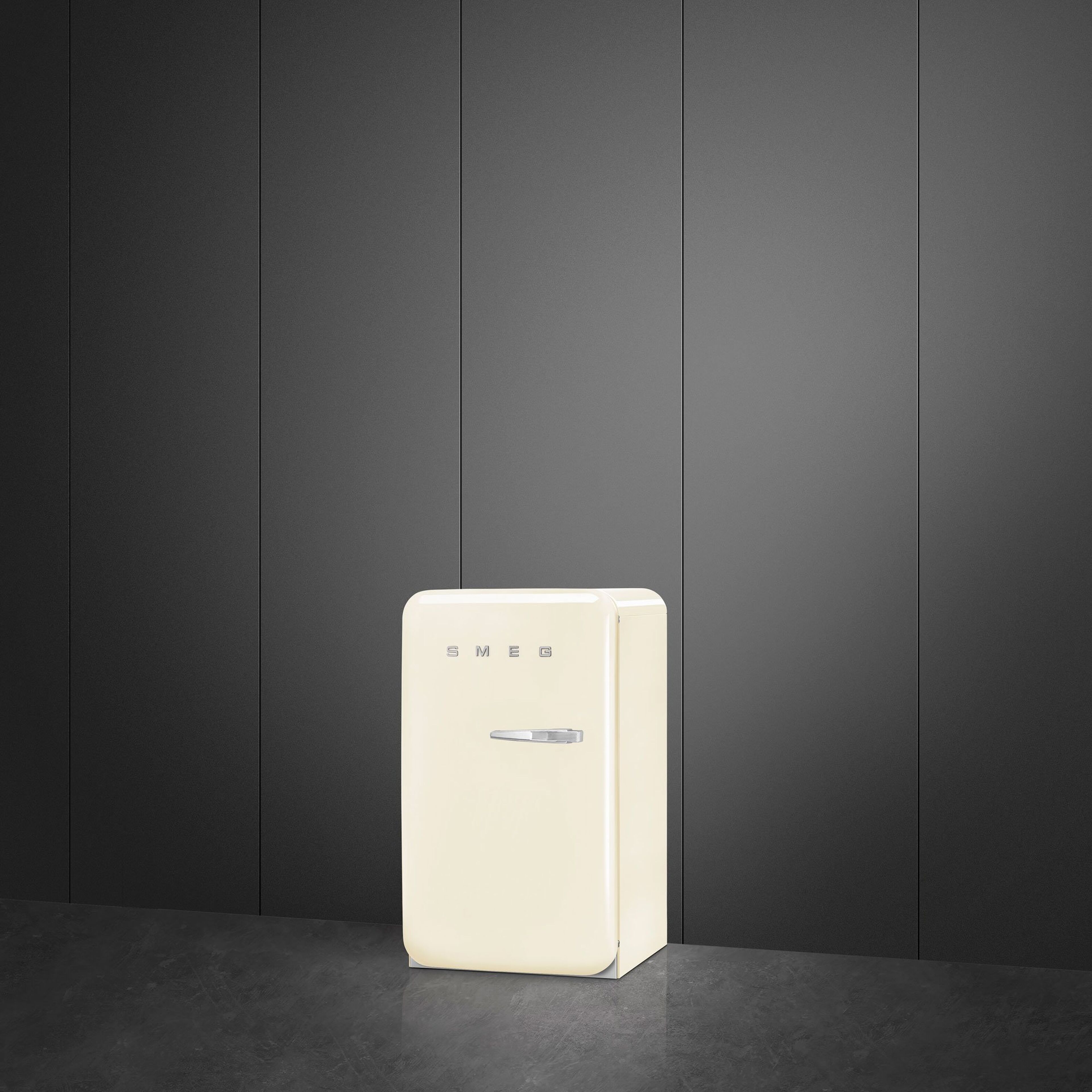 smeg-fab10hl6-koeleskab-creme-fab10hlcr6-66374-6