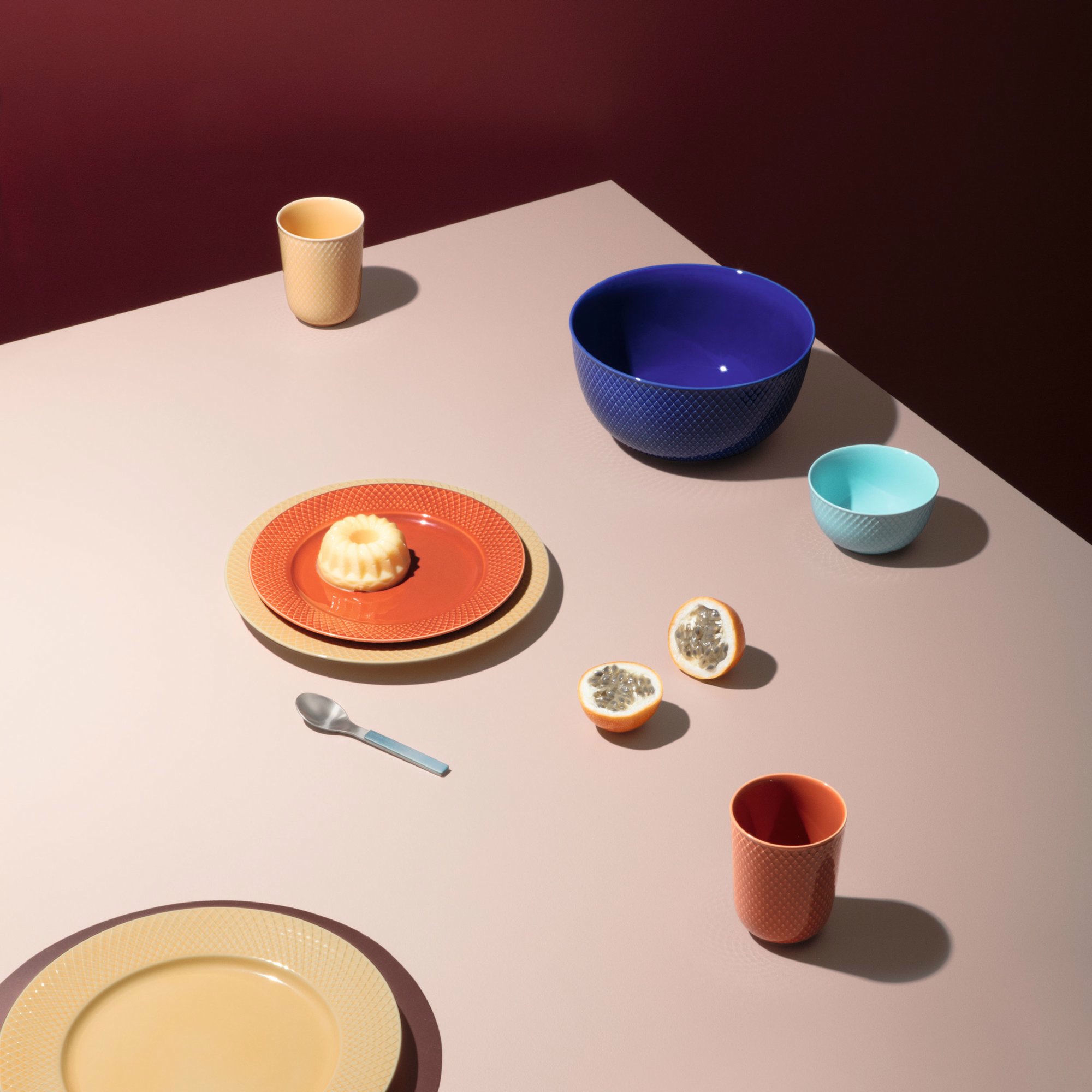 Alternativ bild 1 för Lyngby Porcelæn Rhombe Mugg 33 cl Terracotta