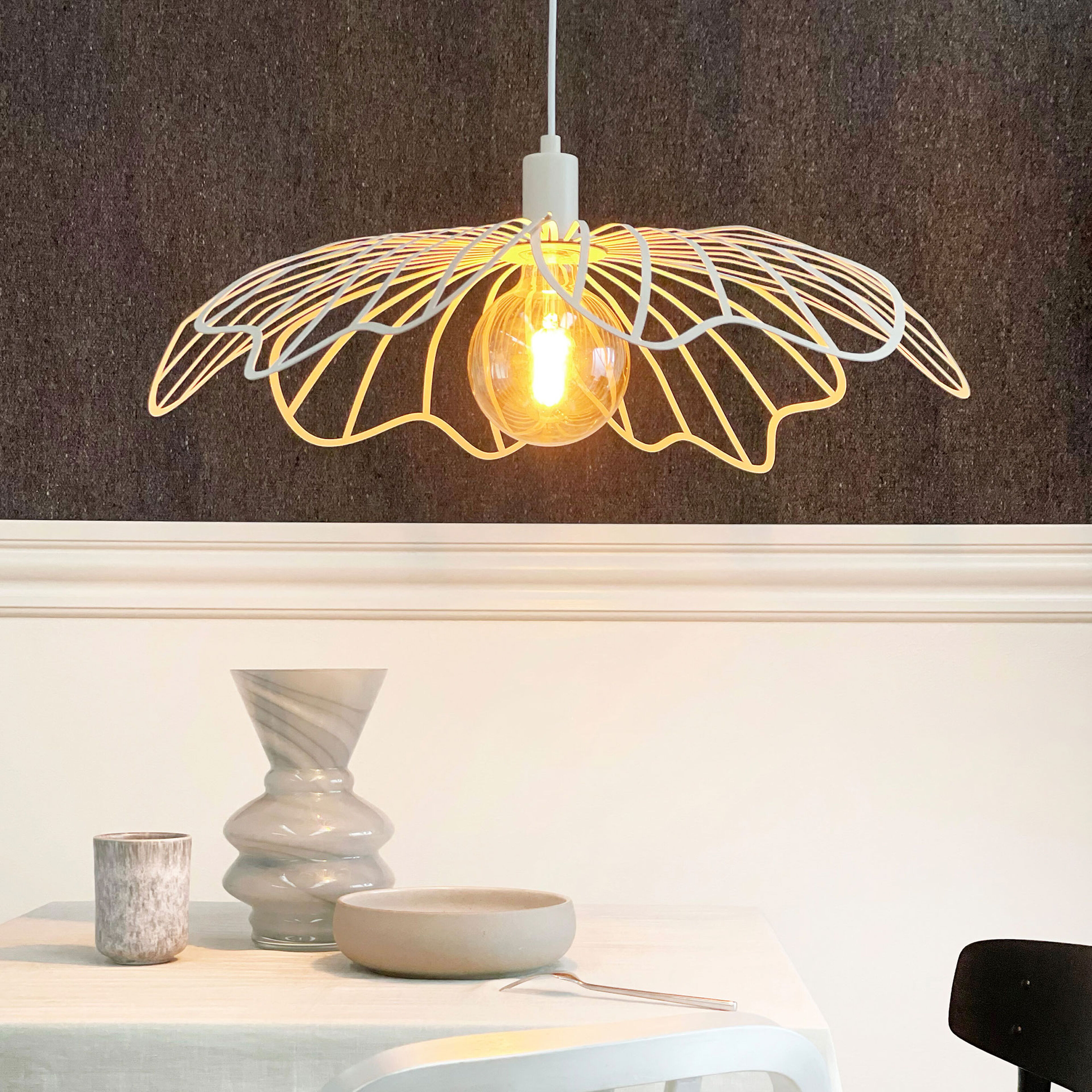 Blumen pendellampe, pearl white