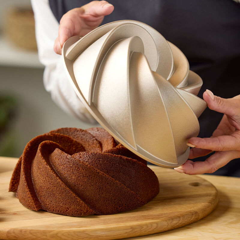 Swirl sockerkaksform 24 cm, rose gold