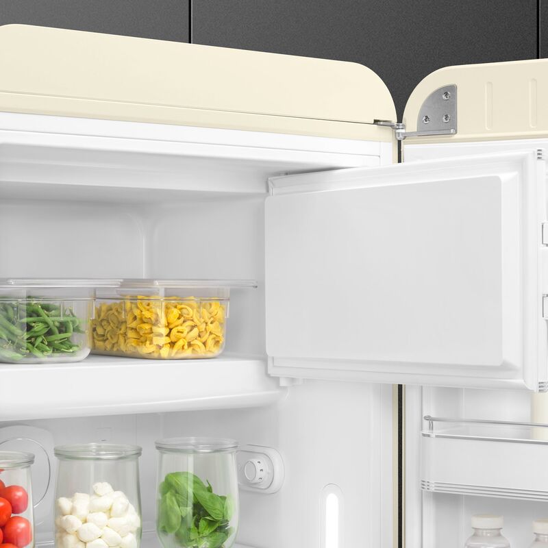Smeg FAB28RCR6 Jääkaappi Pakastelokerolla 153cm, Saranointi oikealla, Creme