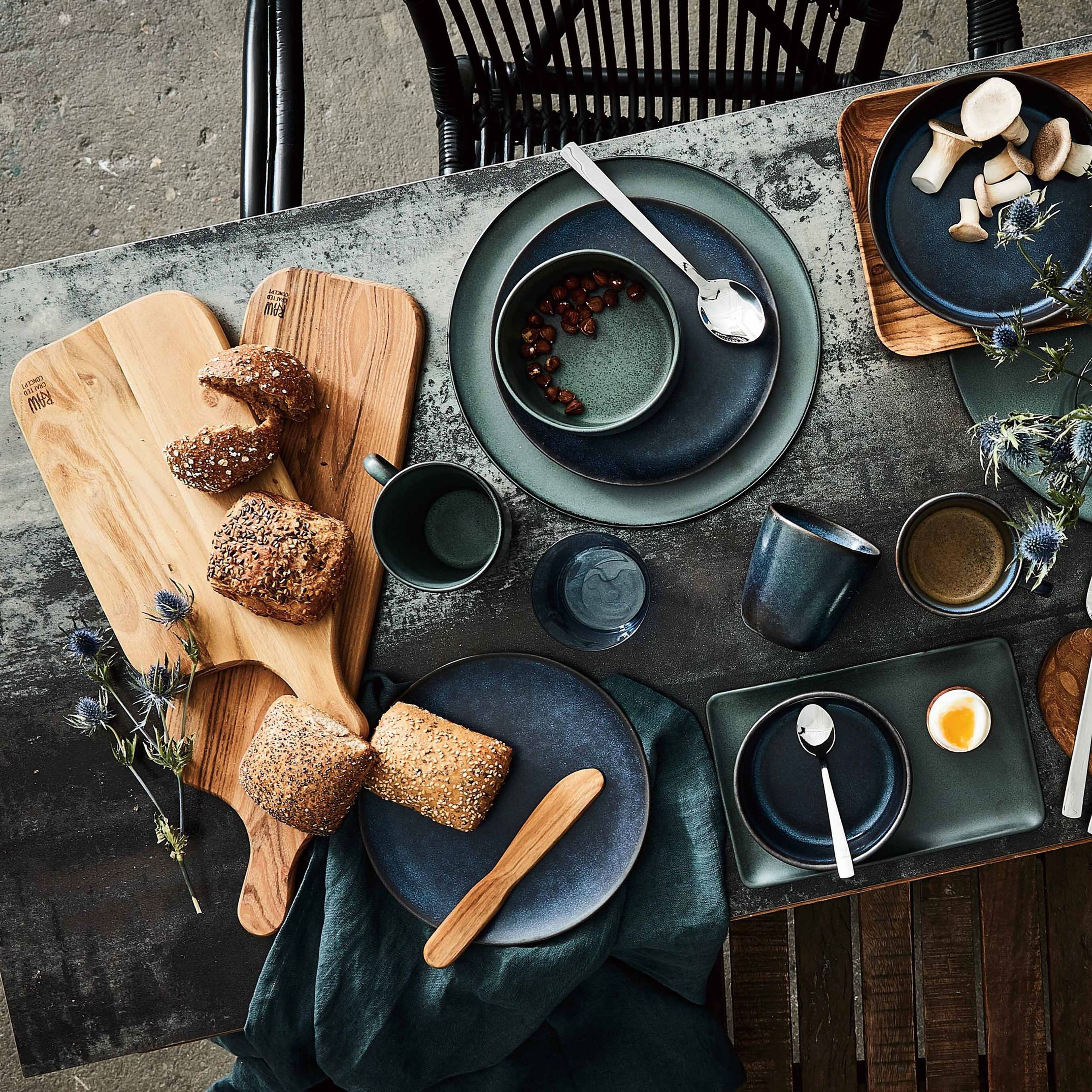 aida-raw-skaerbraeda-servering-teak-15450-45713-4