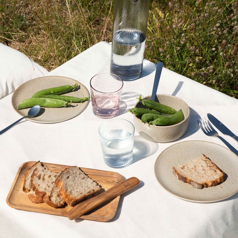 RAW Unique Swirl vandglas 30 cl, lysblå