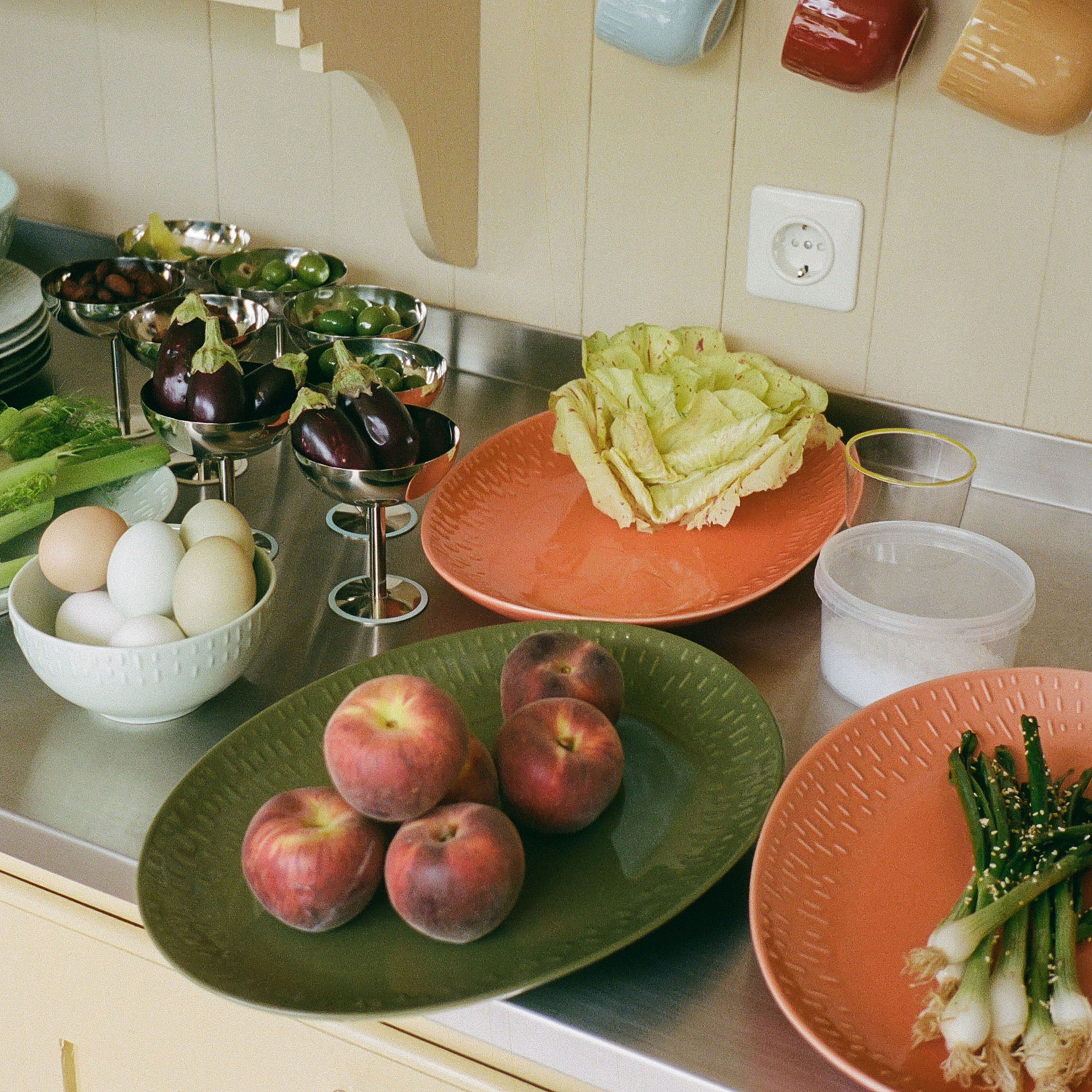 Confetti soikea vati 36 × 25,5 cm, olive