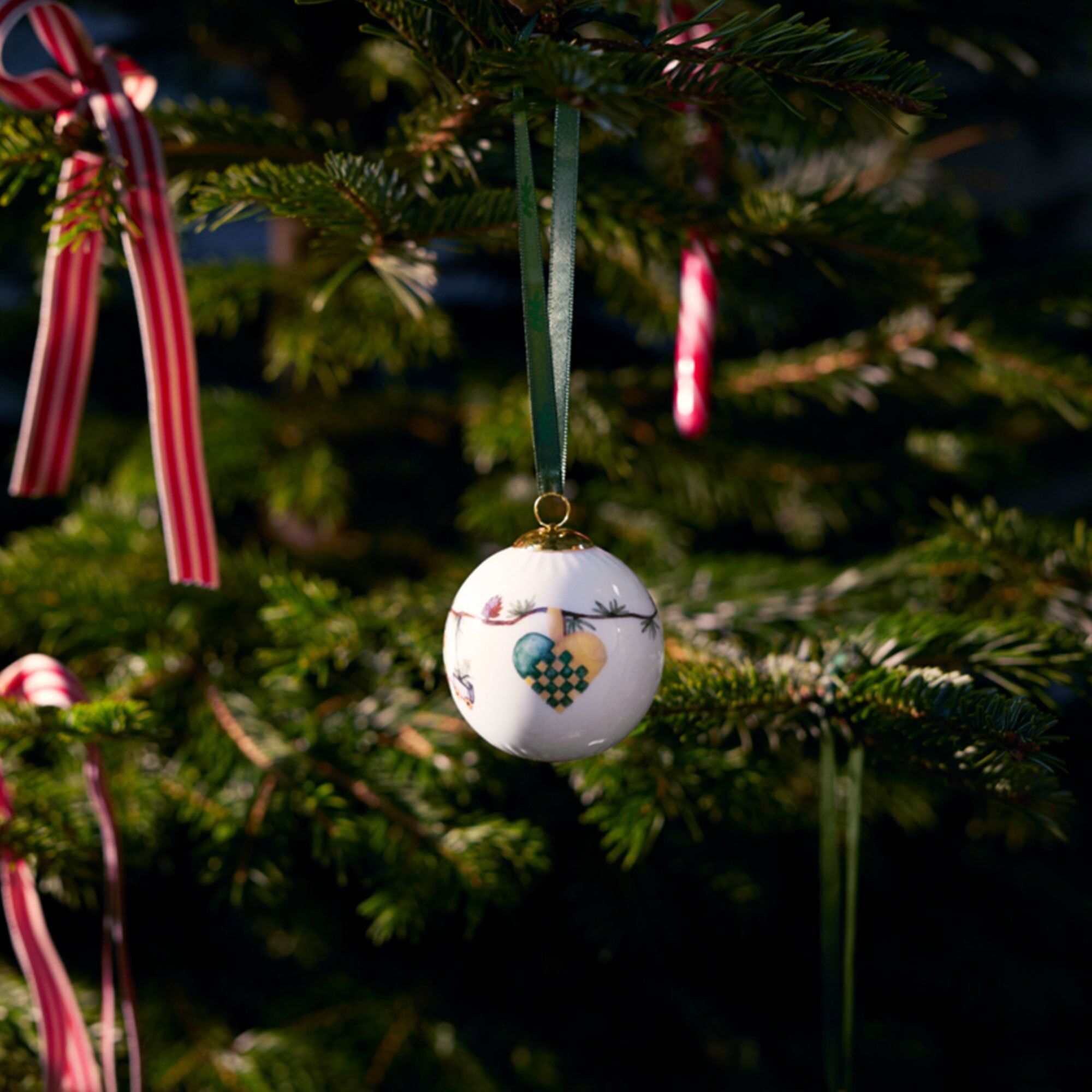 Alternativ bild 1 för Kähler Hammershøi Christmas kula 2024
