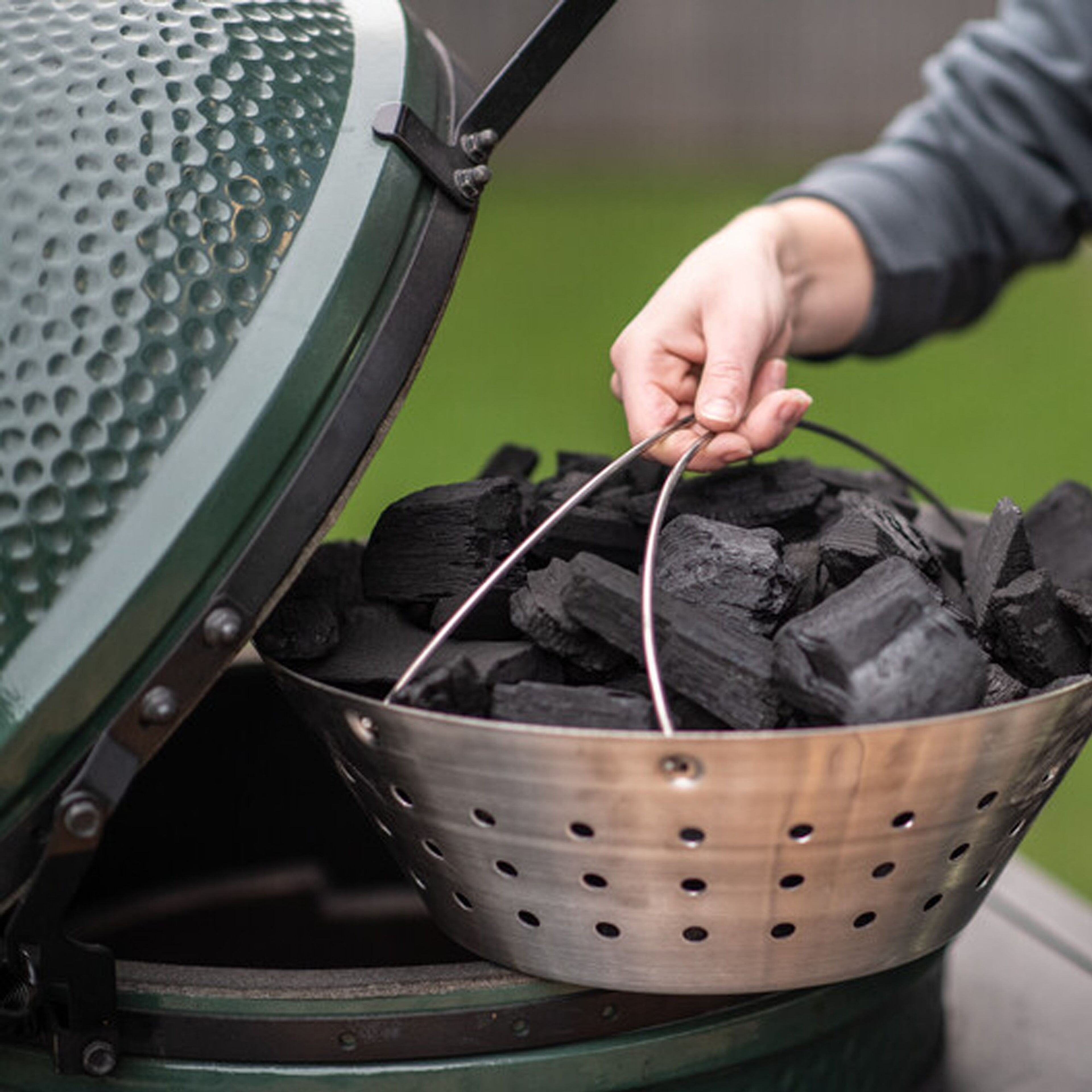 big-green-egg-traekul-9-kg-666298-50031-3