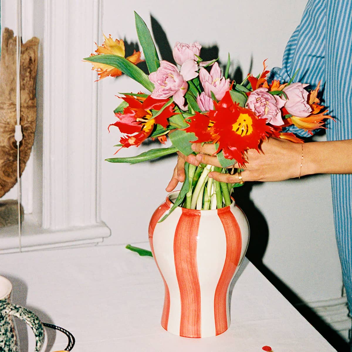 Sobremesa Stripe vase, liten, rød