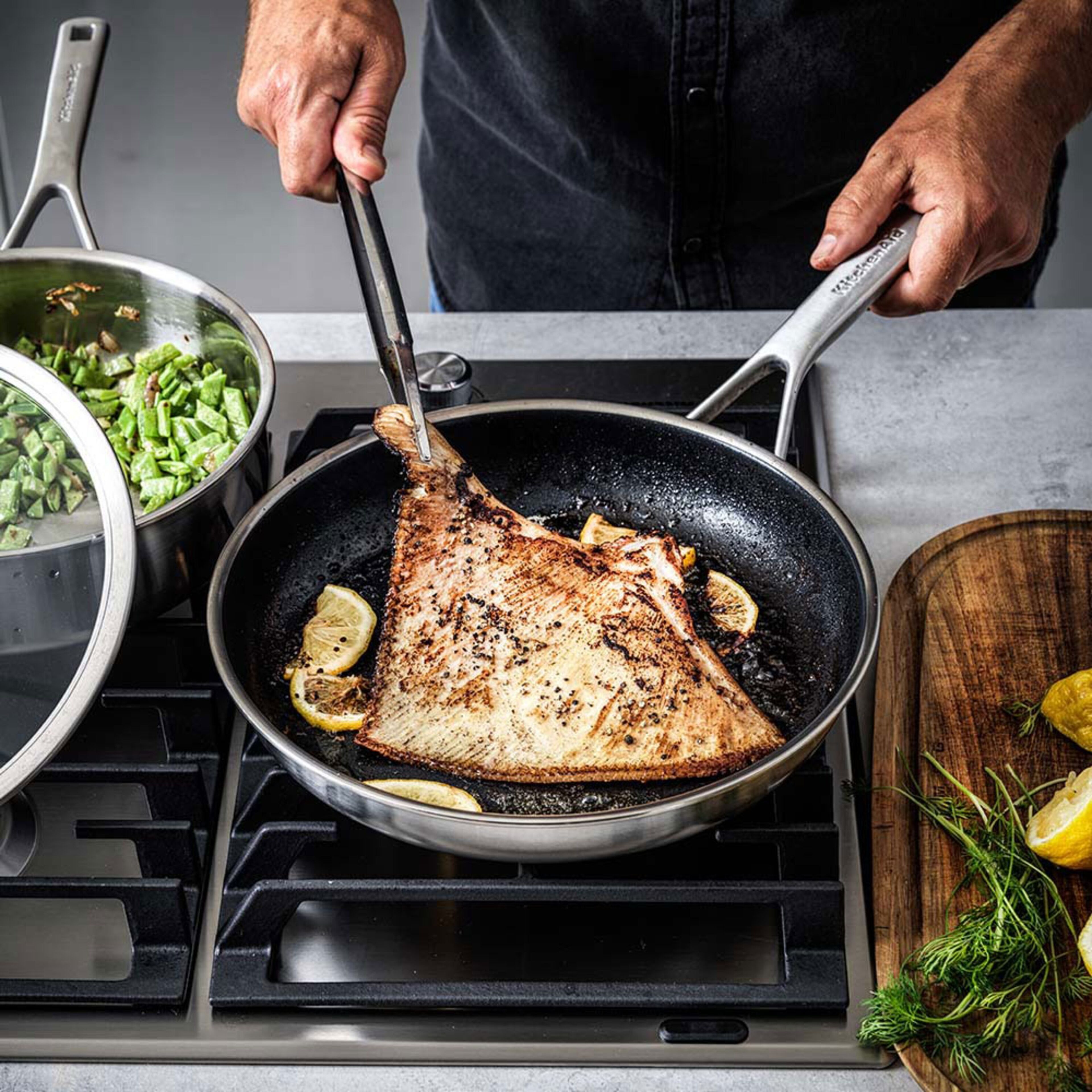 kitchenaid-multiply-keramisk-stegepandesaet-cc006066-001-63467-6