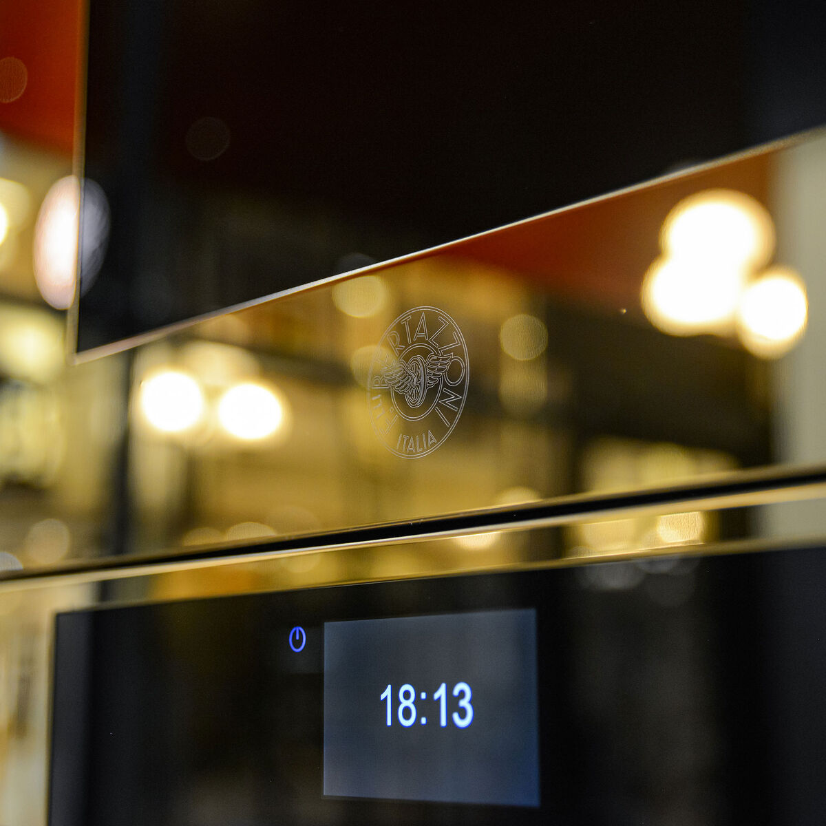 FMOD6117PTG3 Modern innbyggingsovn med pyrolyse 80 liter, gull