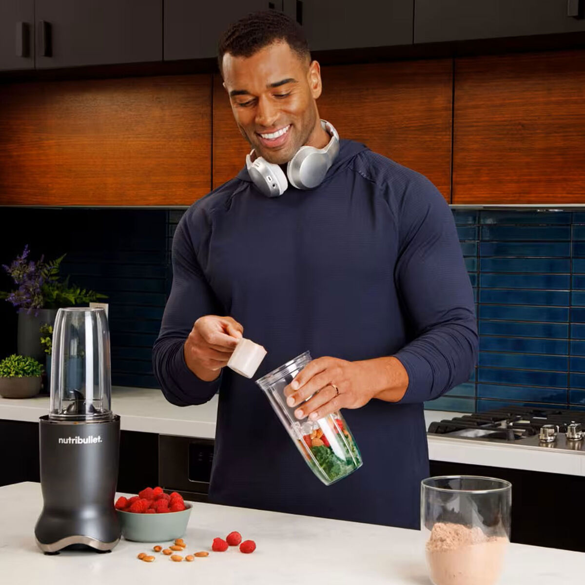 Ultra + NB1206DG henkilökohtainen tehosekoitin proteiinijauheella