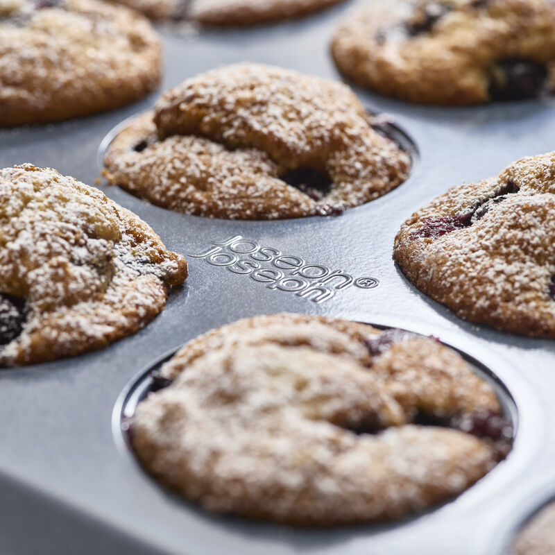 Joseph Joseph Nest Bake muffinsplåt, 12 muffins