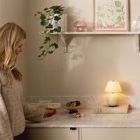 Iris bærbar bordlampe, krem