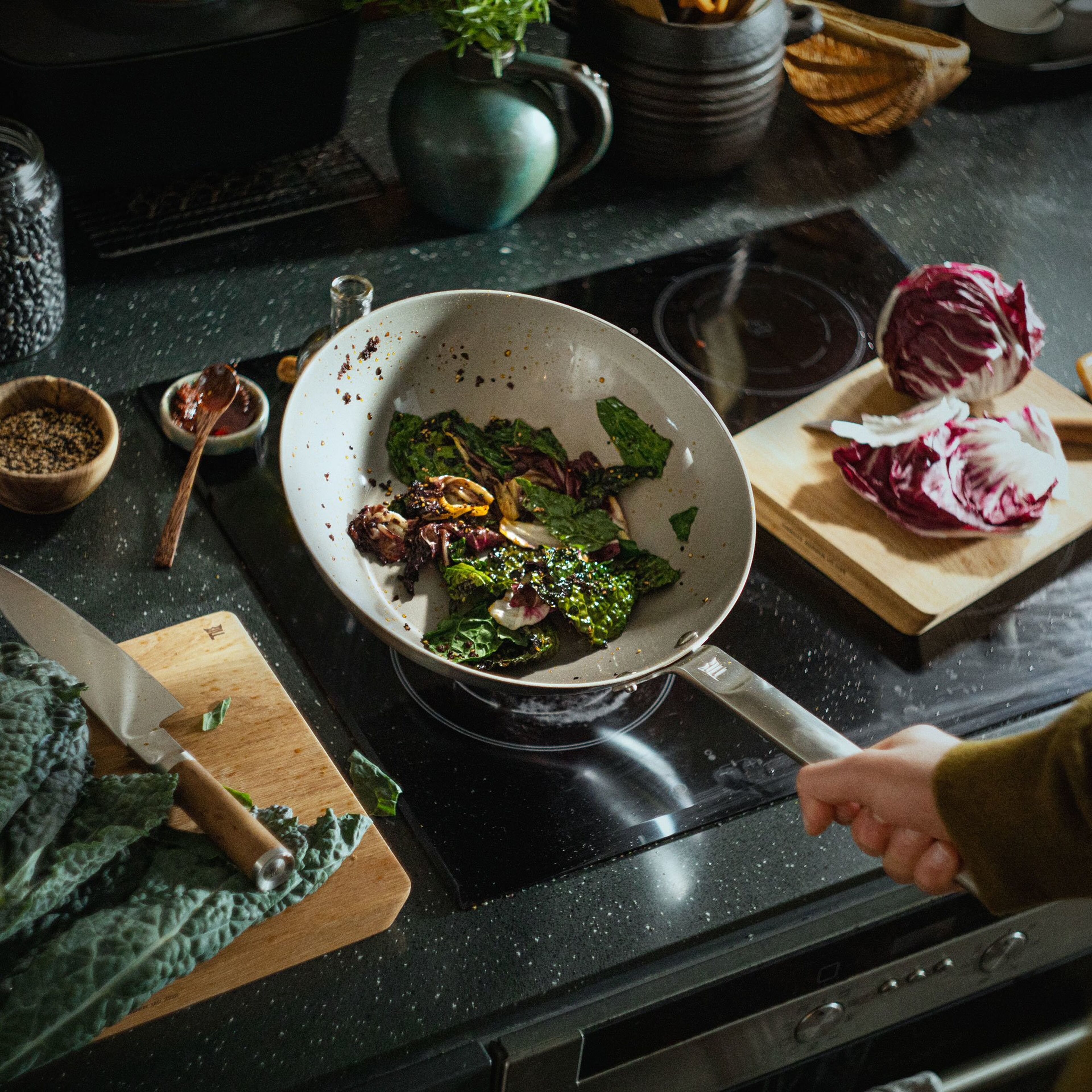 fiskars-norden-wokpande-28-cm-1067636-63434-6