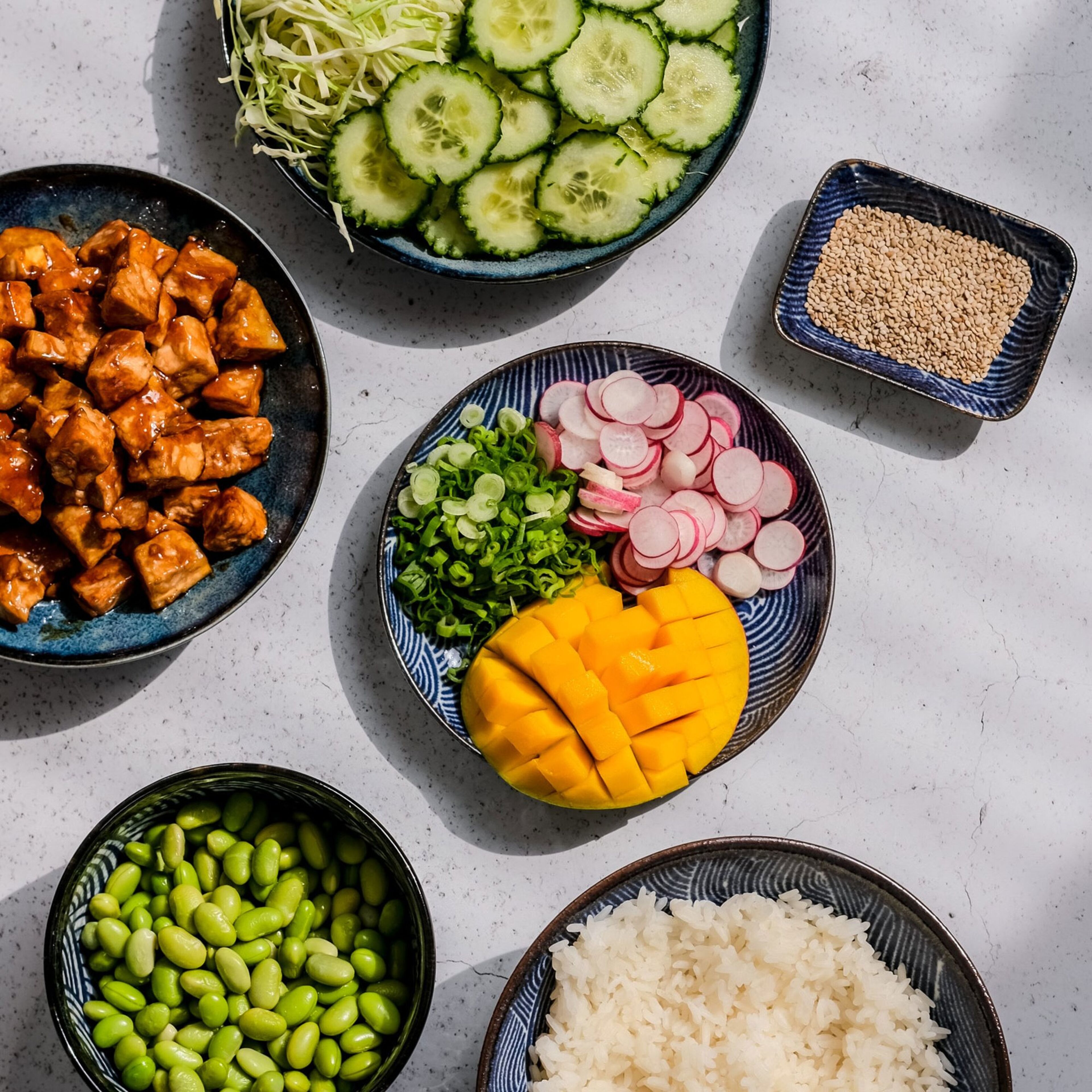 tokyo-design-studio-seigaiha-blue-skaal-750-ml-14150-57438-4