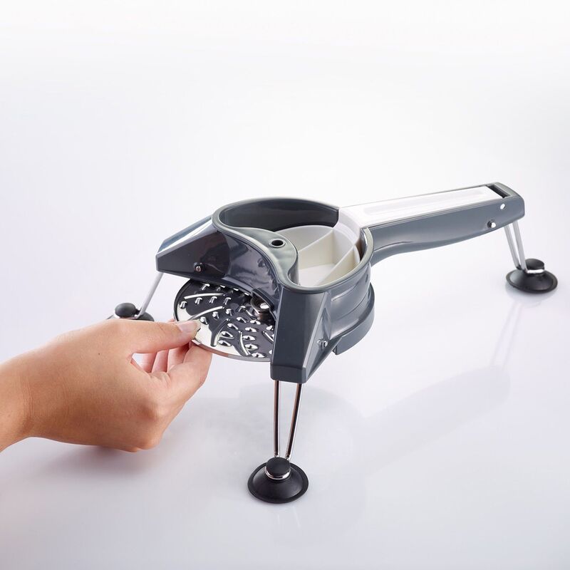 Mouli Jansson rivejern