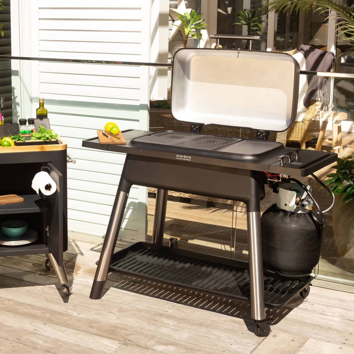 Furnace gasgrill + rottiseri, mat sort