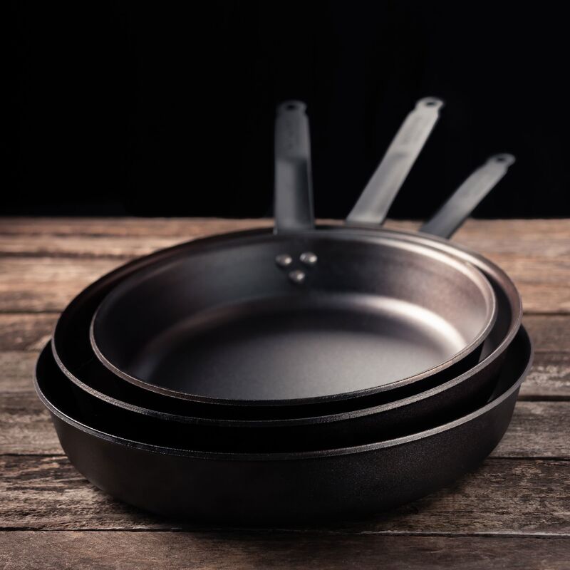 Stegepande kulstofstål, 28 cm.