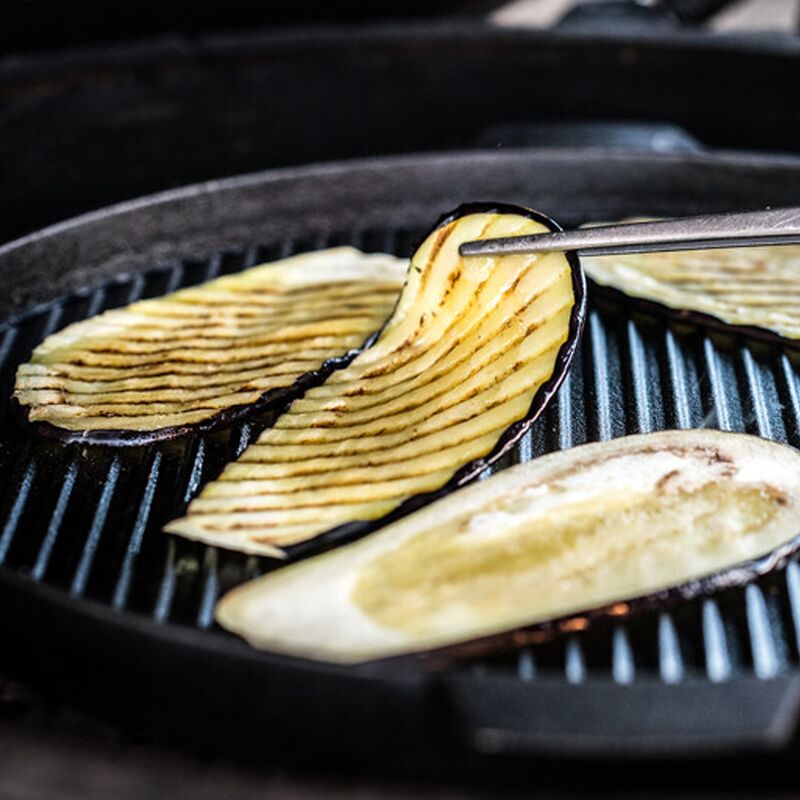 Plancha-valurautaparila, Large