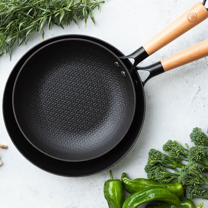 Kevyt valurautapannu 24 cm