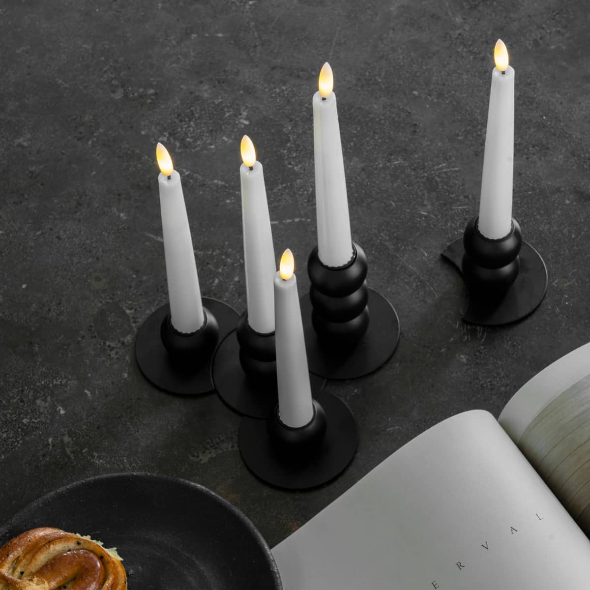 Lykke LED adventtikynttelikkö, musta