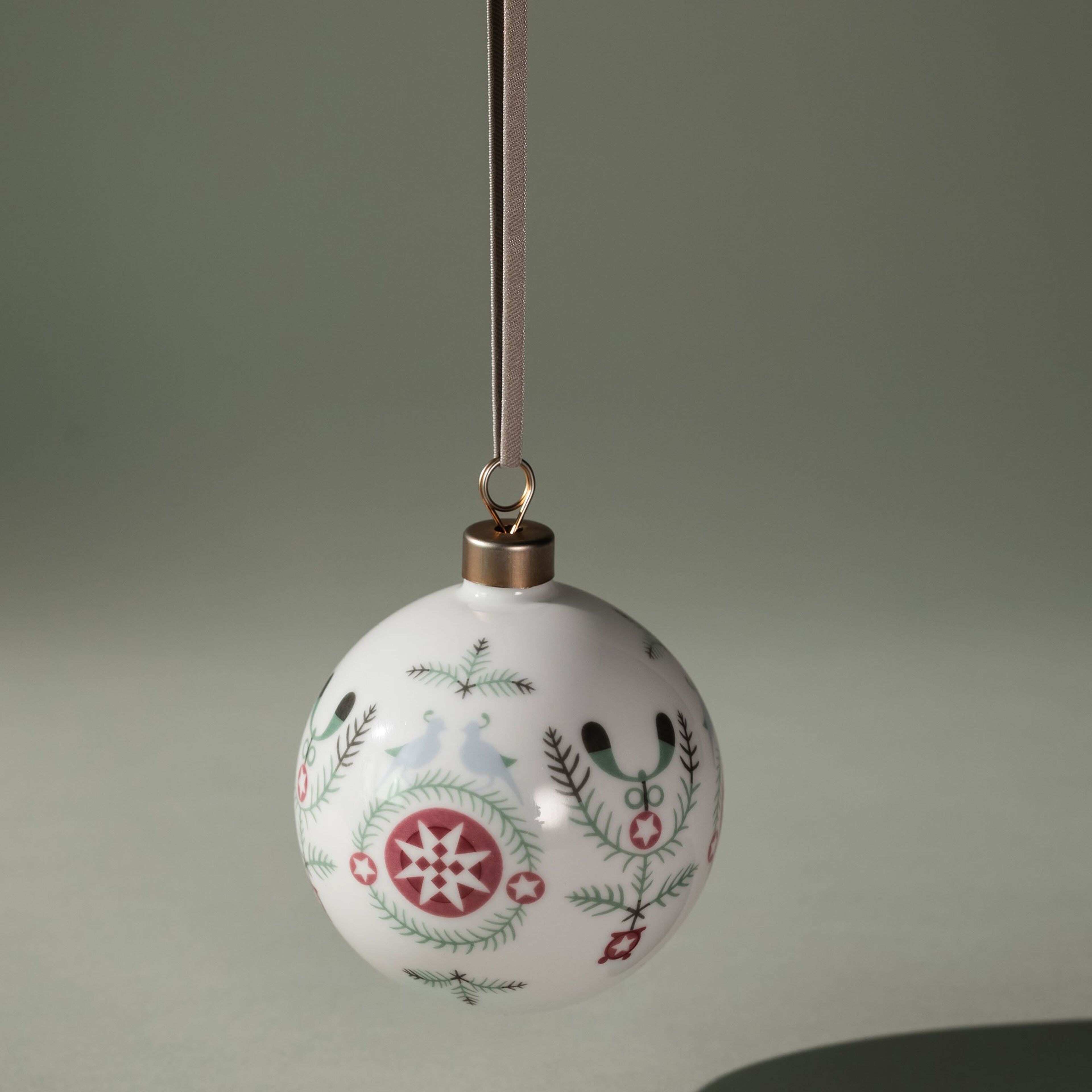 roerstrand-swedish-grace-winter-julekugle-8-cm-1074232-64762-2