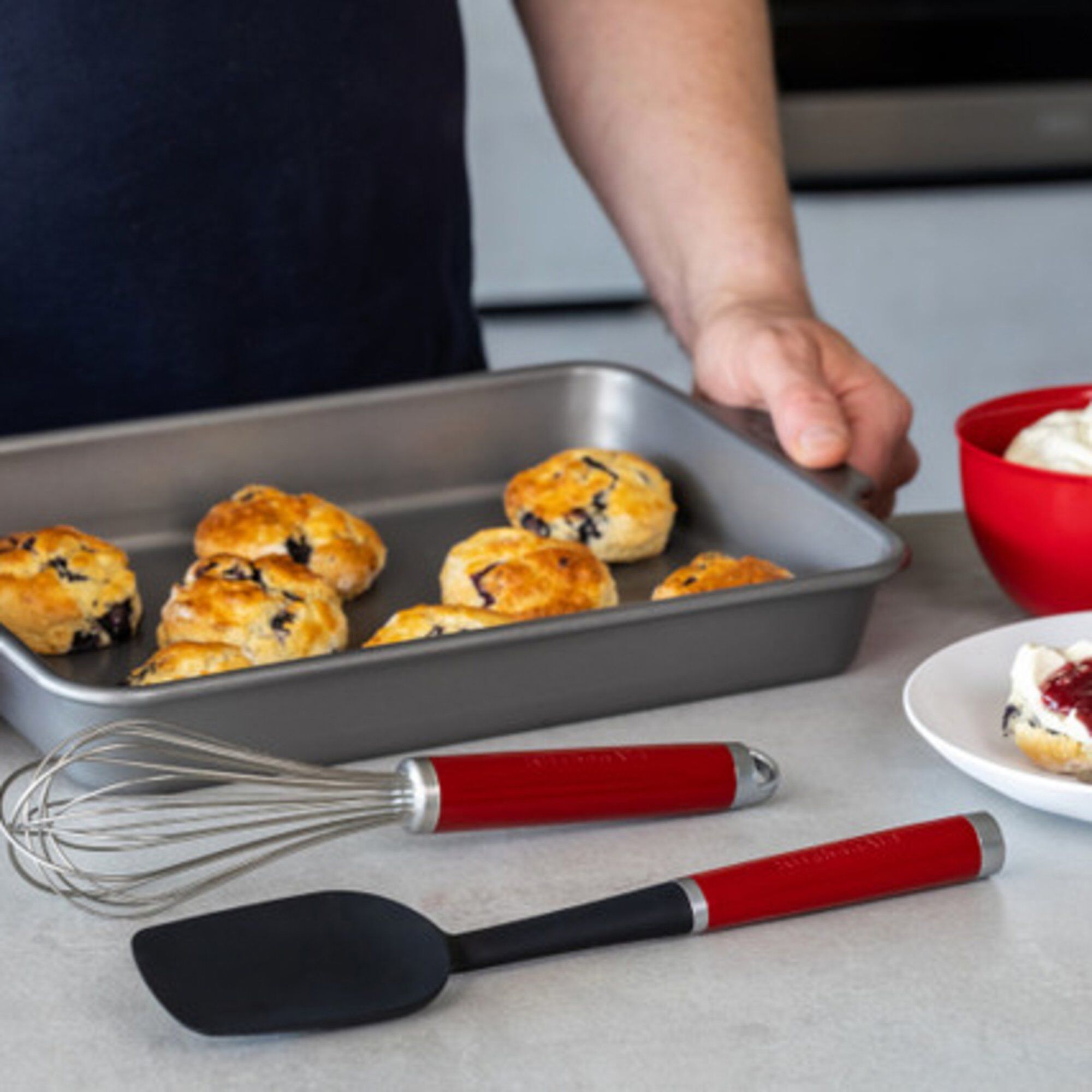 Alternativ bild 1 för KitchenAid Slev & visp, empire red