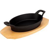 Oval støpejernsform 22 cm, bordskåner i tre