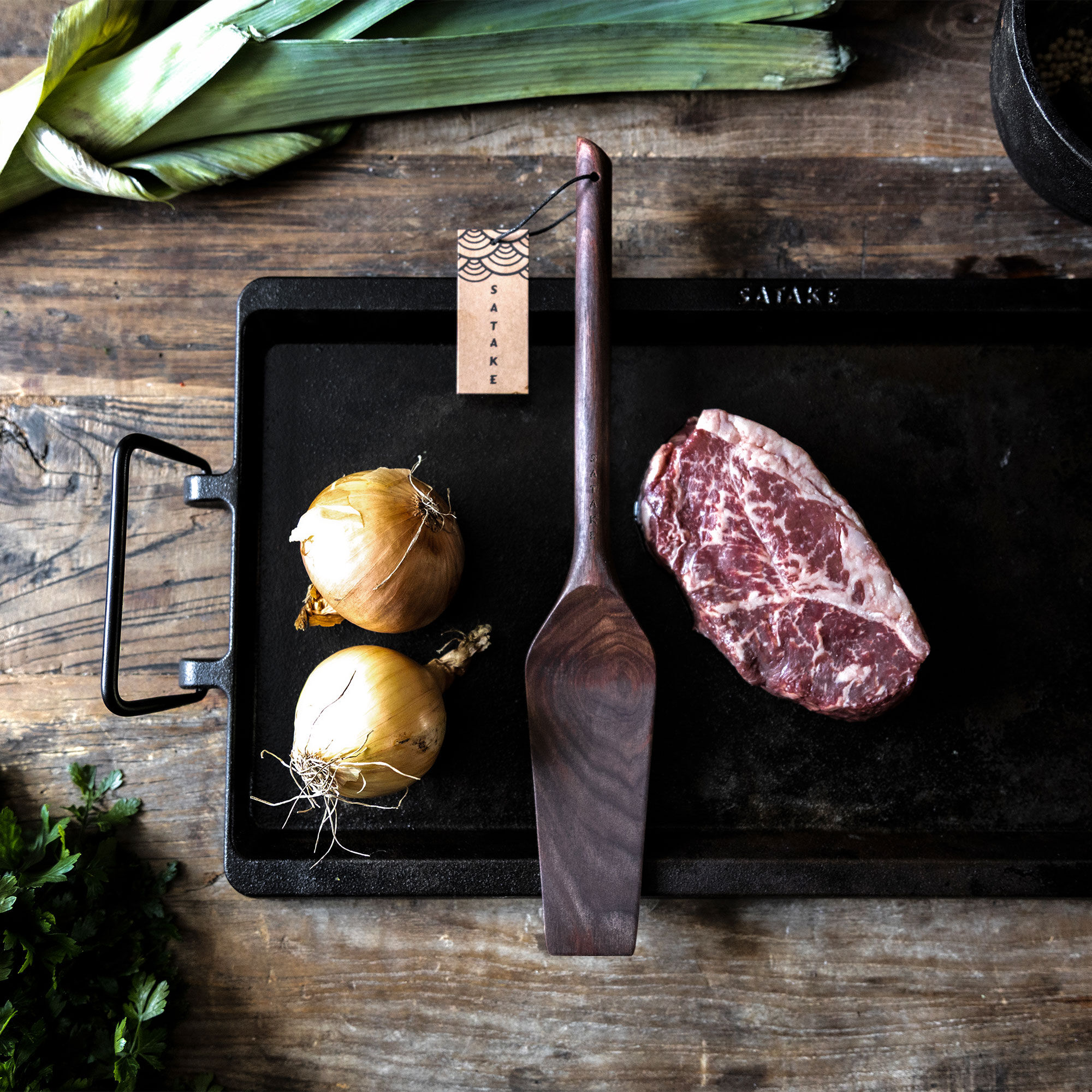 Spateli, saksanpähkinä