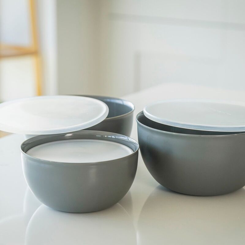 Söt med 4 skåle med låg, charcoal grey