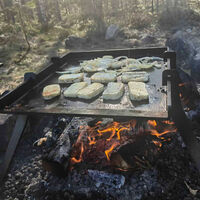 Grillplate med høye kanter