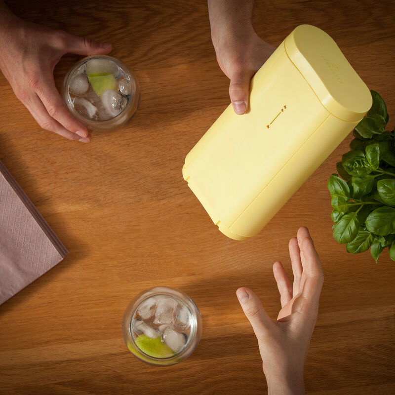 Icebreaker Urban håndholdt isterningmaskine