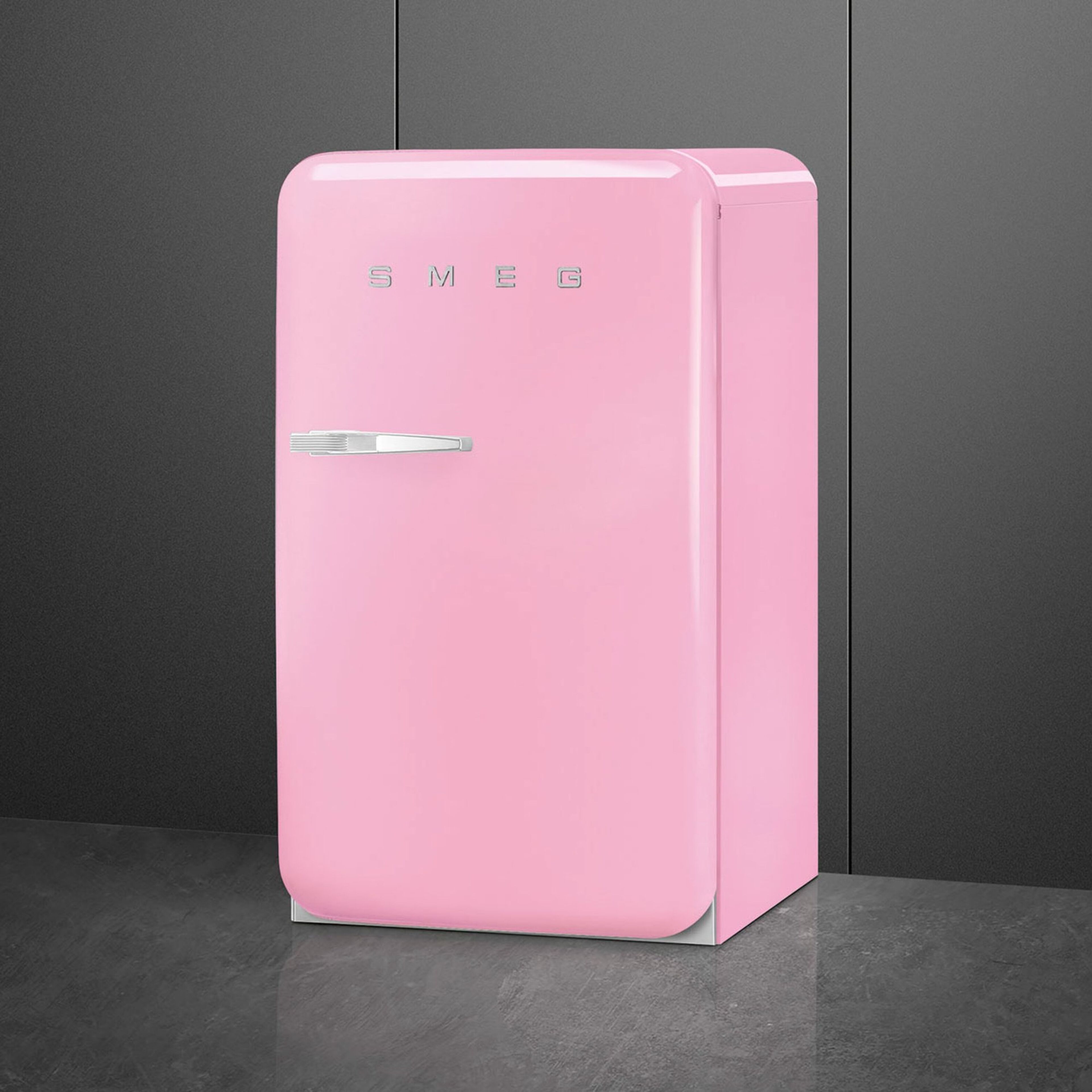 smeg-fab10ror6-koeleskab-med-fryseboks-lyseroed-fab10rpk6-65950-8