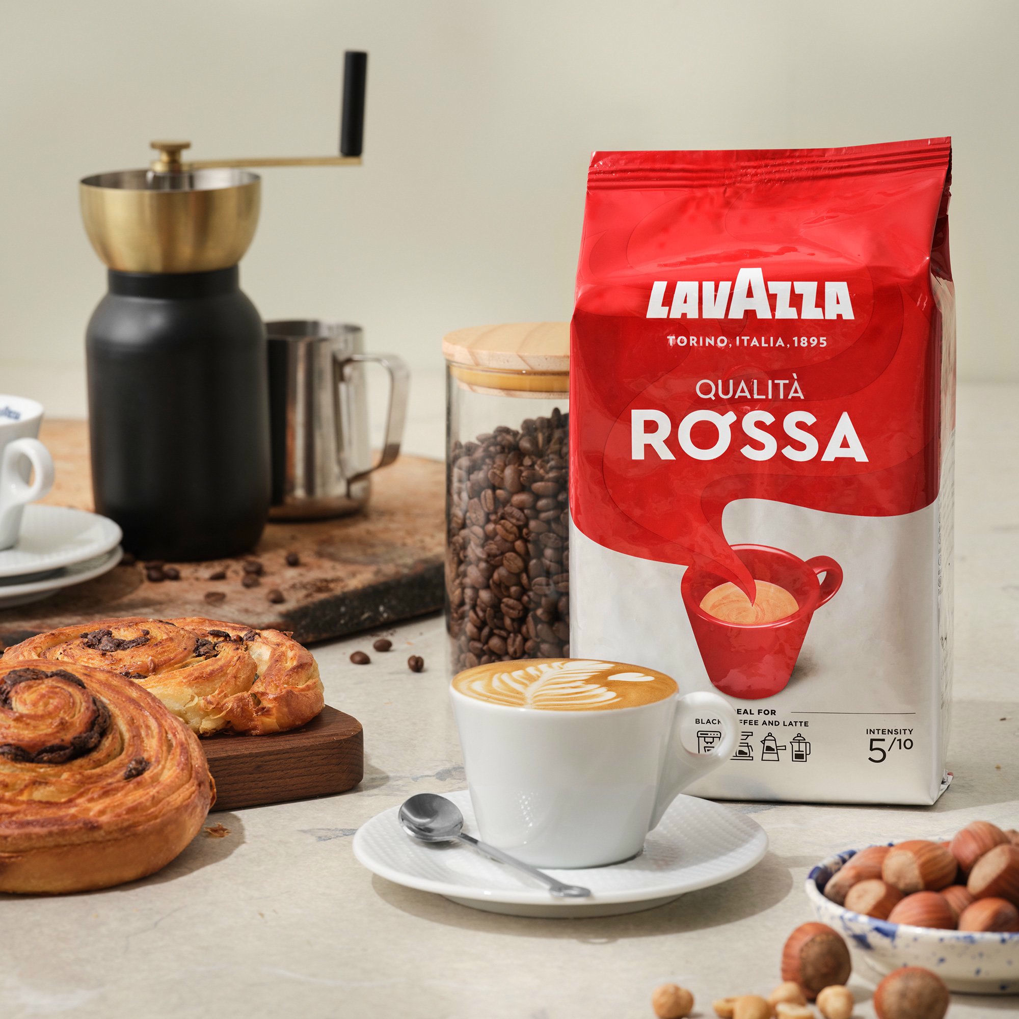 Alternativ bild 1 för Lavazza Qualità Rossa kaffebönor, 1 kg