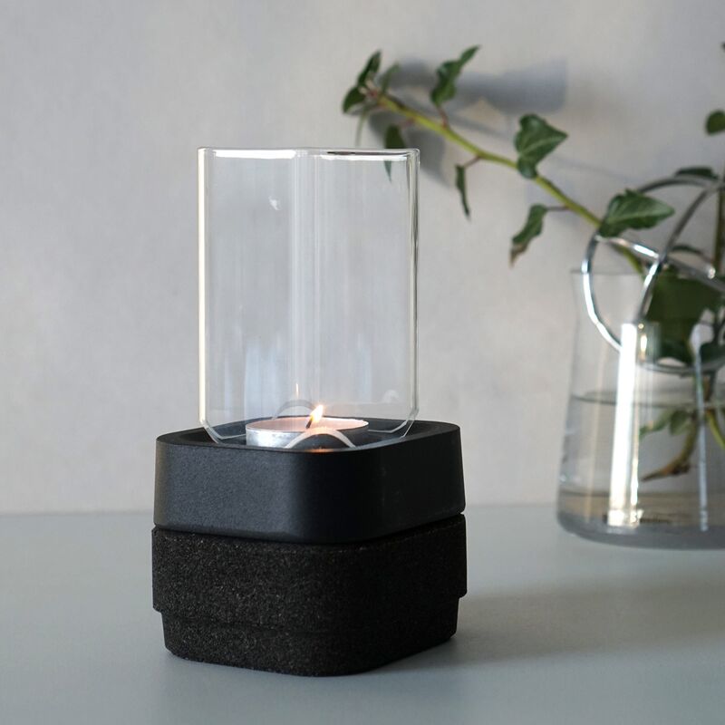 Presentkit, ettan korkskål, glashuva, svart