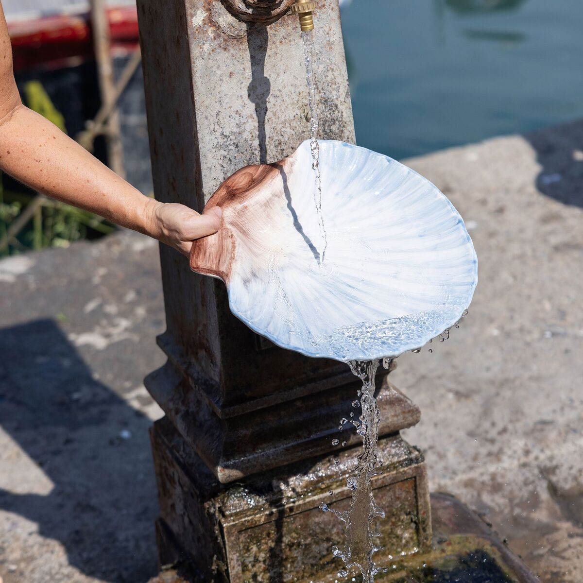 Byon Armona serveringsfad, lyseblå