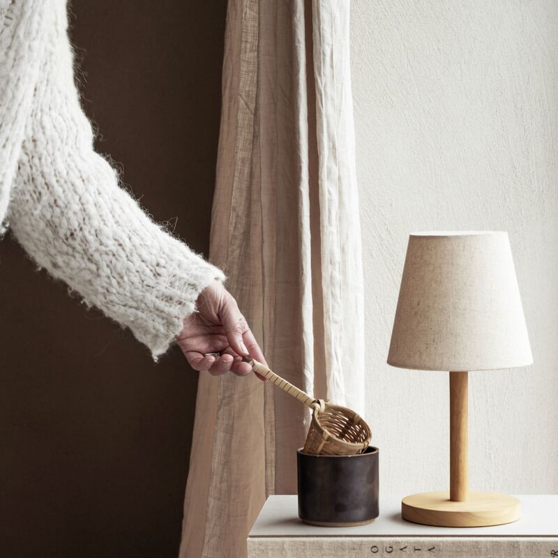 Kannettava Pöytävalaisin Tess