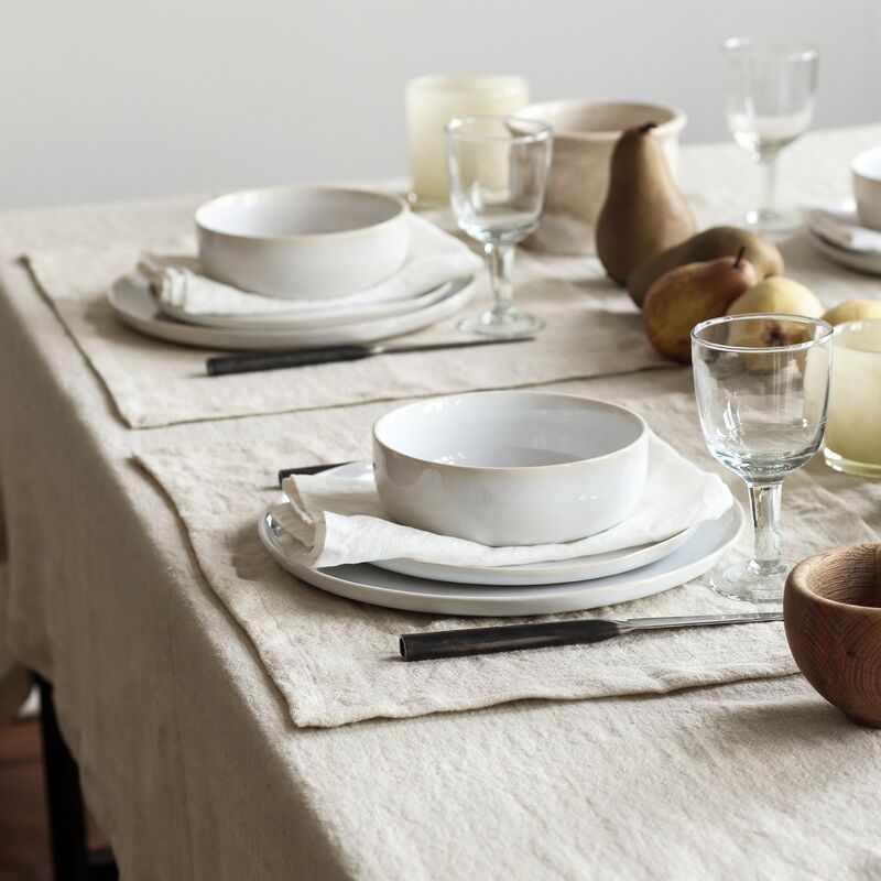 Marion bordduk i lin, 145 x 270 cm, wheat