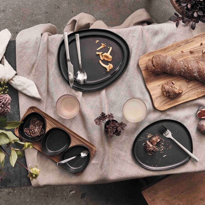 RAW Organic frokosttallerken, 24x21 cm, titanium black