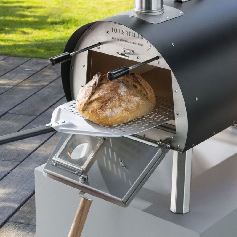 by Louis Tellier brændefyret udendørsovn