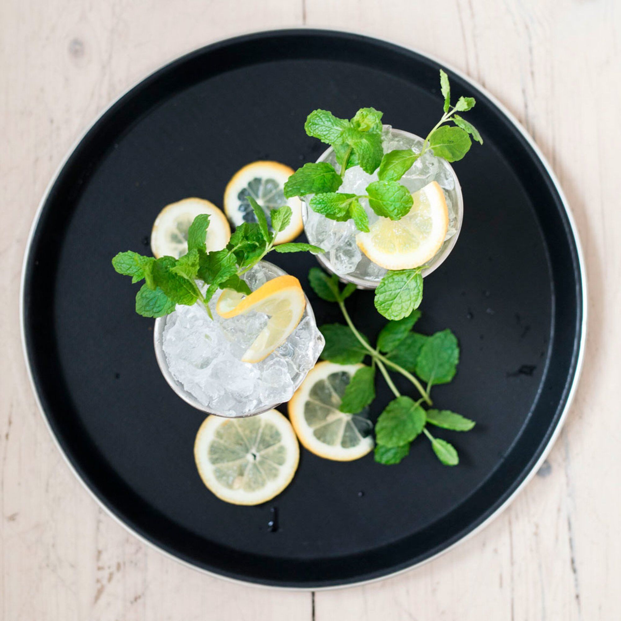 Alternativ bild 1 för Dorre Sigrid serveringsbricka rund