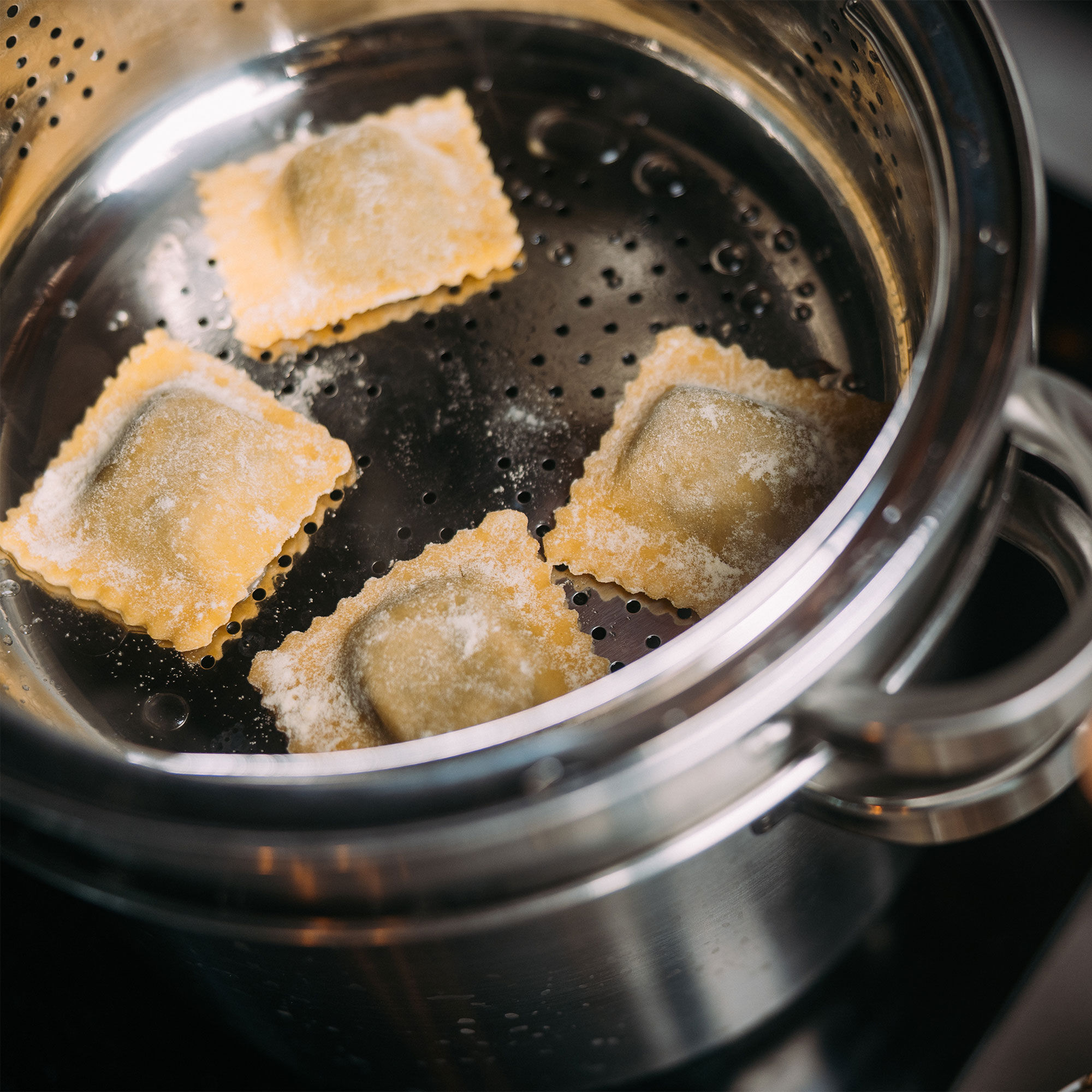 Pastagrytset med ånginsats + durkslag 7,5 liter